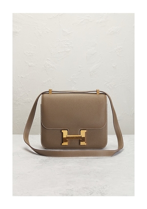 FWRD Renew Hermes Epsom Constance 24 Shoulder Bag in Brown.