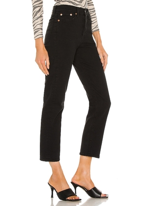 LEVI'S Wedgie Straight Ankle Jeans in Black. Size 24. Also in 25, 29.