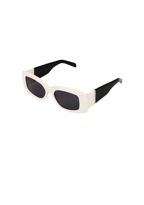 Banbe Margot Sunglasses in Ivory.