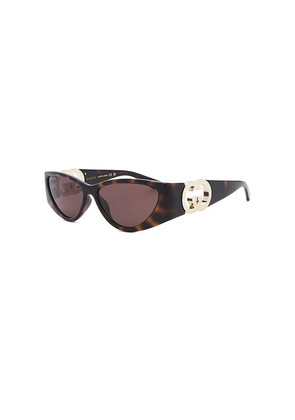 Gucci Hailey Sunglasses in Black.