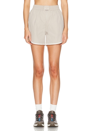 Varley Harmon High Rise Short in Cashmere Stone - Taupe. Size L (also in ).