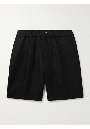 Brunello Cucinelli - Straight-Leg Pleated Linen and Cotton-Blend Twill Bermuda Shorts - Men - Black - IT 44