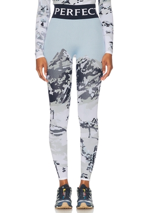 Perfect Moment Perfect Jacquard Legging in Landscape Print - Blue. Size XS (also in ).