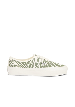 Vans Vault Authentic Reissue 44 Sneaker in Zebra - Green. Size 9 (also in ).