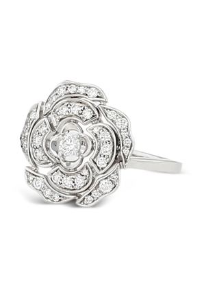 CHANEL Pre-Owned 18kt white gold Bouton de Camélia diamond ring - Silver
