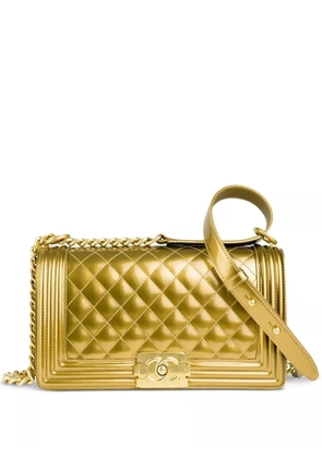 CHANEL Pre-Owned 2017 medium Boy metallic shoulder bag - Gold