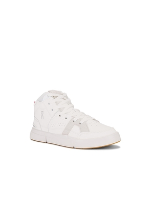 On The Roger Clubhouse Mid Sneaker in White. Size 5. Also in 5.5, 9.5.