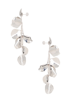 SHASHI Ruellia Large Earring in Metallic Silver.