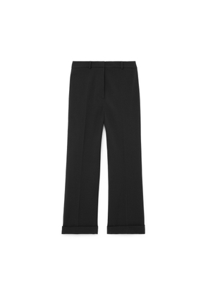 Risk Cigarette Pants in Black, Size 2