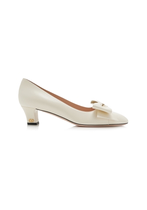 Valentino Garavani Leather Pumps - Moda Operandi
