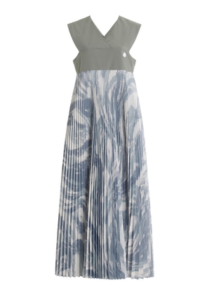 Moncler Genius - 4 Moncler Hyke Plisse Maxi Dress - Grey - IT 42 - Moda Operandi