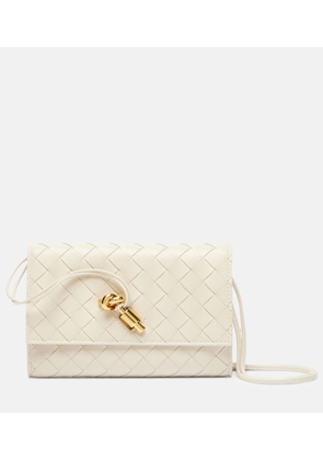Bottega Veneta Andiamo Intrecciato leather pouch