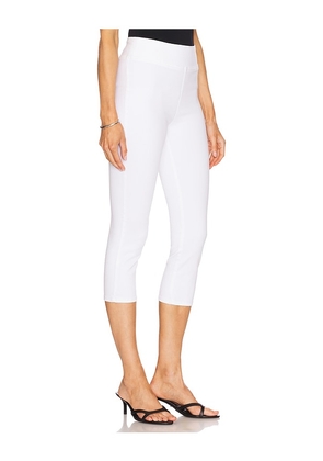 FRAME Jetset City Capri Pant in White. Size 0. Also in 2.