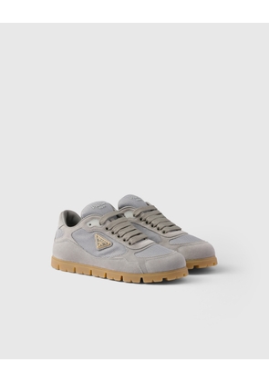Trail mesh fabric and suede sneakers