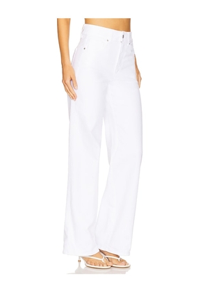 PAIGE Sasha Jeans in White. Size 29. Also in 30, 31, 32.