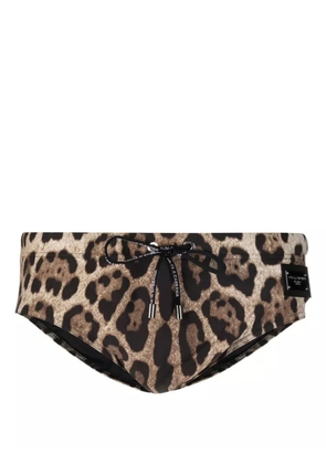 Dolce & Gabbana leopard print swimming trunks - Brown