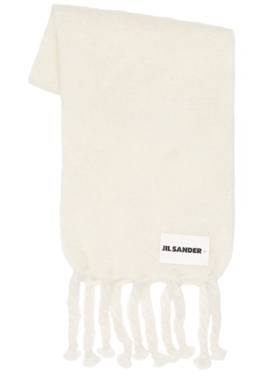 Jil Sander Logo Plain Scarf in White - White. Size all.