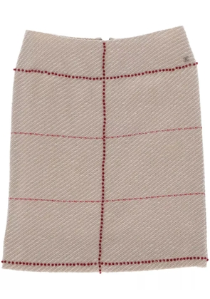 CHANEL Pre-Owned 2000s rhinestone-trim skirt - Neutrals
