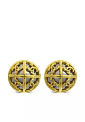 CHANEL Pre-Owned 1993 faux-pearl CC clip-on earrings - Gold