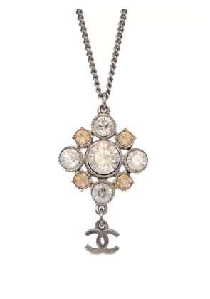 CHANEL Pre-Owned 2010 rhistone-embellished CC pendants necklace - Silver