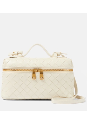 Bottega Veneta Bang Bang Intrecciato leather vanity bag