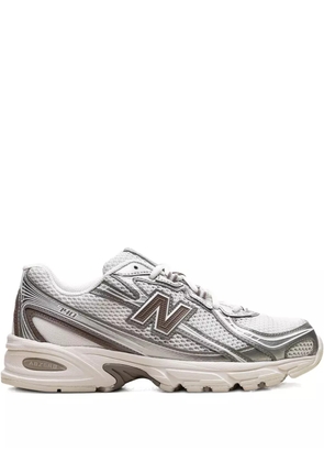 New Balance 740 'Sea Salt/Arid Stone/Silver Metallic/Mushroom' sneakers - Neutrals