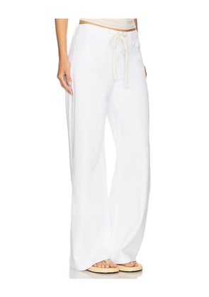 AG Jeans Stella Cinched Wide Leg in White. Size 26. Also in 23, 24, 25, 27, 28.
