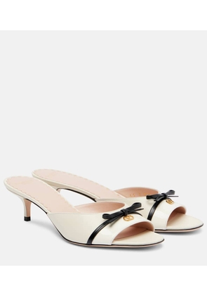 Valentino Garavani Bepointy 45 patent leather mules