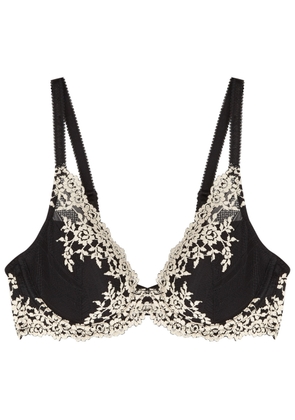 Wacoal Embrace Lace Plunge bra - Black - 38D