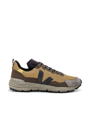 Veja Dekkan in Tent  Black  & Ouro - Brown. Size 46 (also in ).