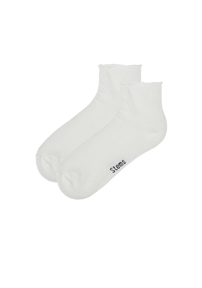 Stems 3 Pack Everyday Classic Ruffle Socks in White.