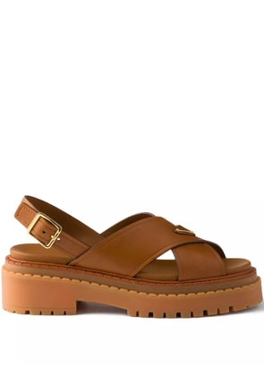 Prada buckle-fastening platform sandals - Brown