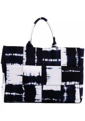 Bottega Veneta Pre-Owned 2012-2025 Large Denim Intrecciato Tie Dye Arco tote bag - Blue