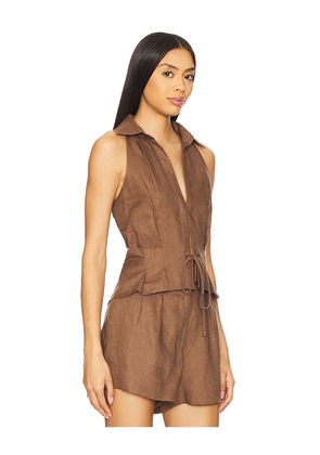 HEVRON Sloan Vest in Brown. Size L. Also in M, XL, XS.