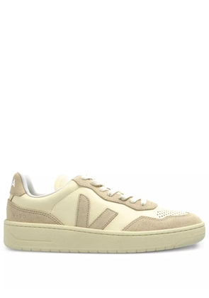 VEJA V-90 sneakers - Neutrals