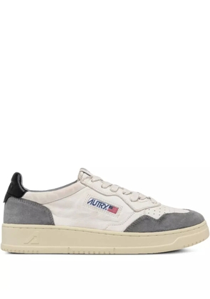 Autry Medalist Low WMNS 'White / Grey' sneakers