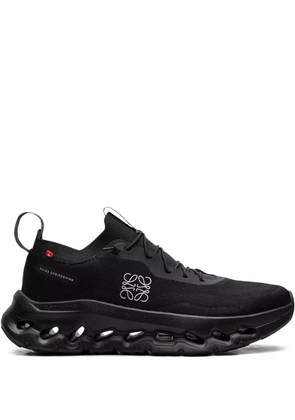 On Running x Loewe Cloudtilt 'All Black' sneakers