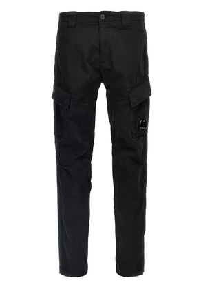C.P. Company logo-patch cargo trousers - Black