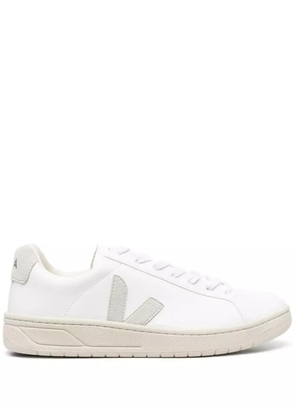 VEJA Urca lace-up sneakers - White