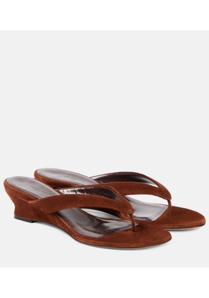Le Monde Beryl Suede thong sandals