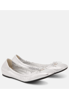 Valentino Garavani VLogo Signature leather ballet flats