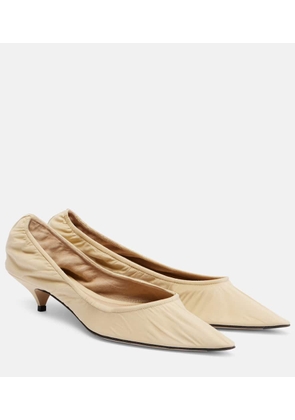 The Row Liisa 35 pumps