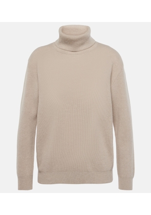 Brunello Cucinelli Cashmere turtleneck sweater