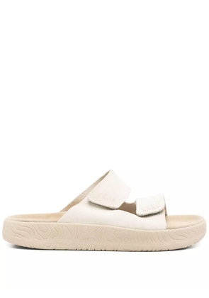 VEJA Etna slides - Neutrals