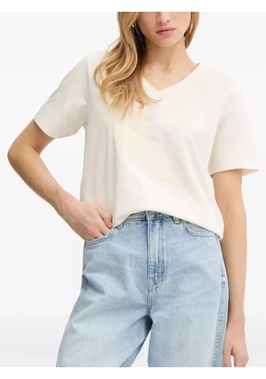 BOSS feather-embellished v-neck T-shirt - White