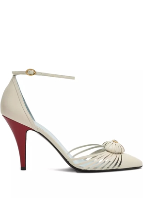 Valentino Garavani 10mm heart-plaque leather pumps - Neutrals