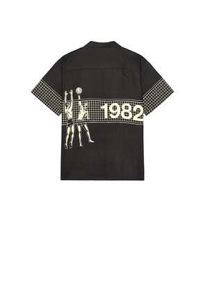 Duvin Design Serving Heat Buttonup Shirt in Black. Size L. Also in M, S, XL/1X.