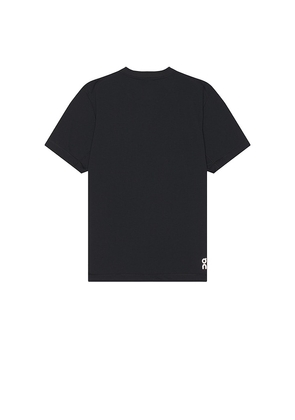On Train-T in Black. Size L. Also in M.
