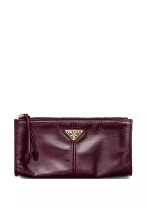 Prada large logo-plaque leather wallet - Red