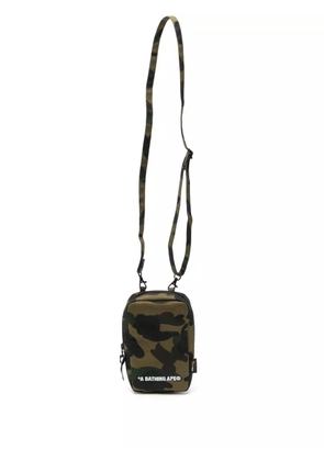 A BATHING APE® camouflage print mini messenger bag - Green